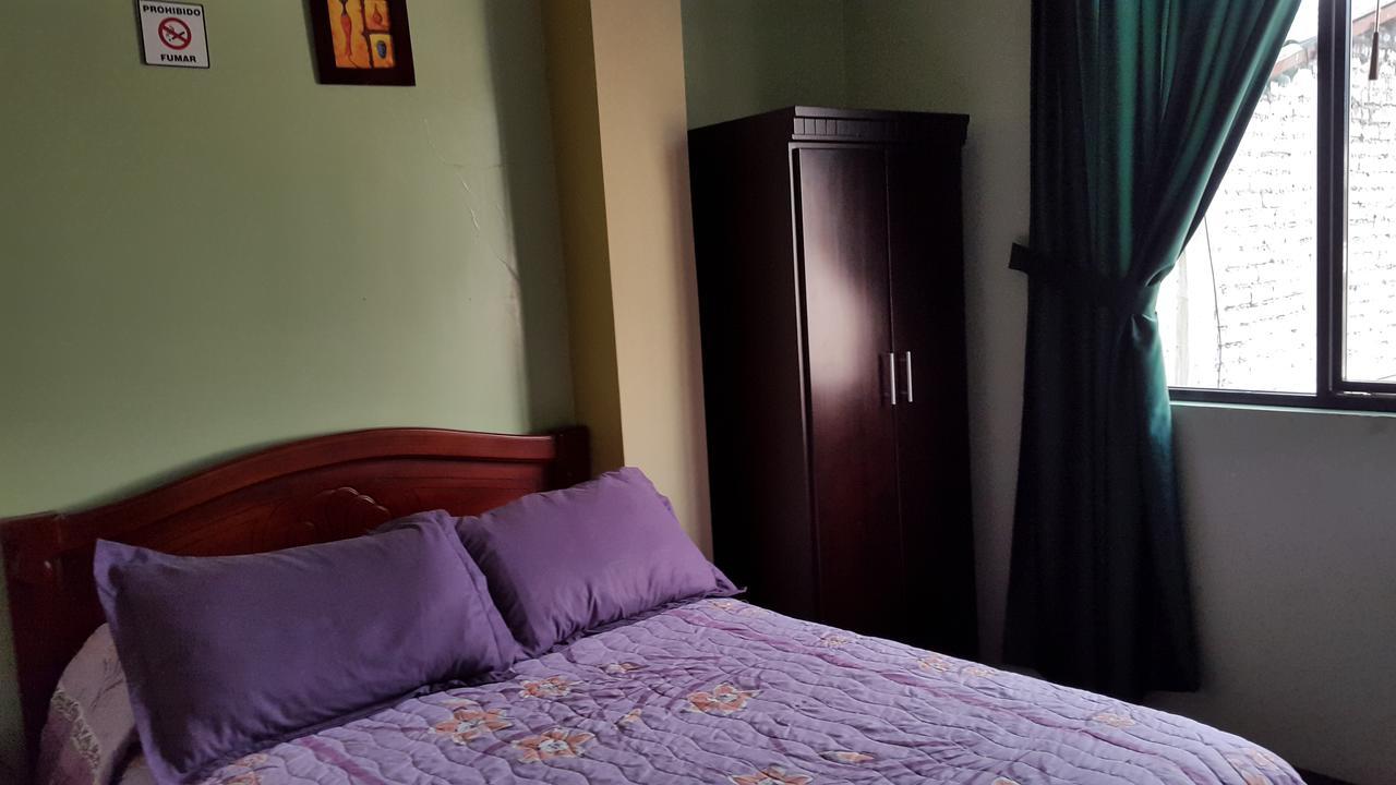 Hostal Los Lirios ロハ エクステリア 写真